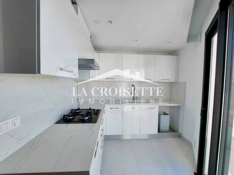 Appartement S+3 avec terrasse vue sur mer à La Marsa